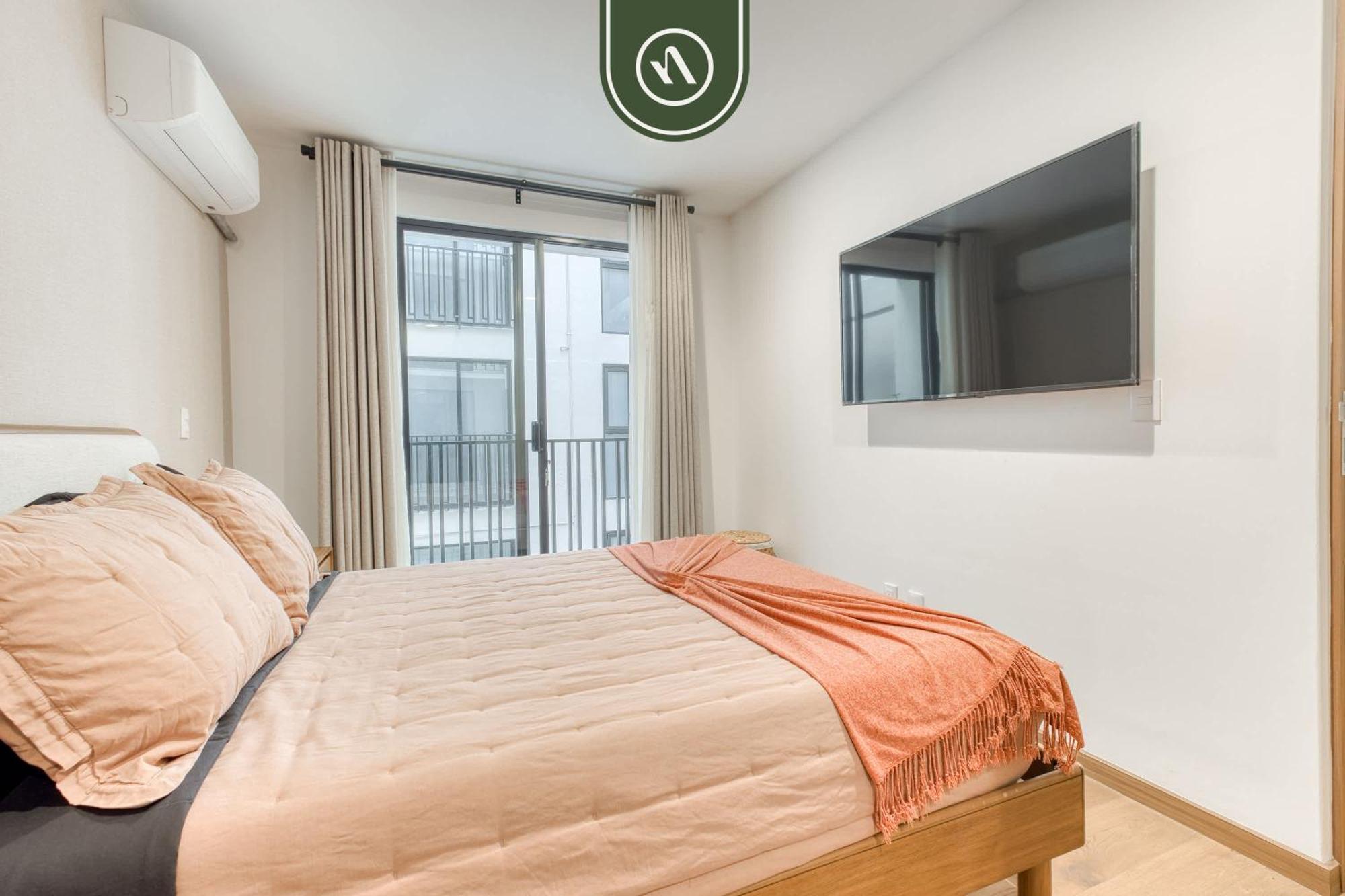 Luxury 2 Bedroom - Rooftop Pool With View Apartment