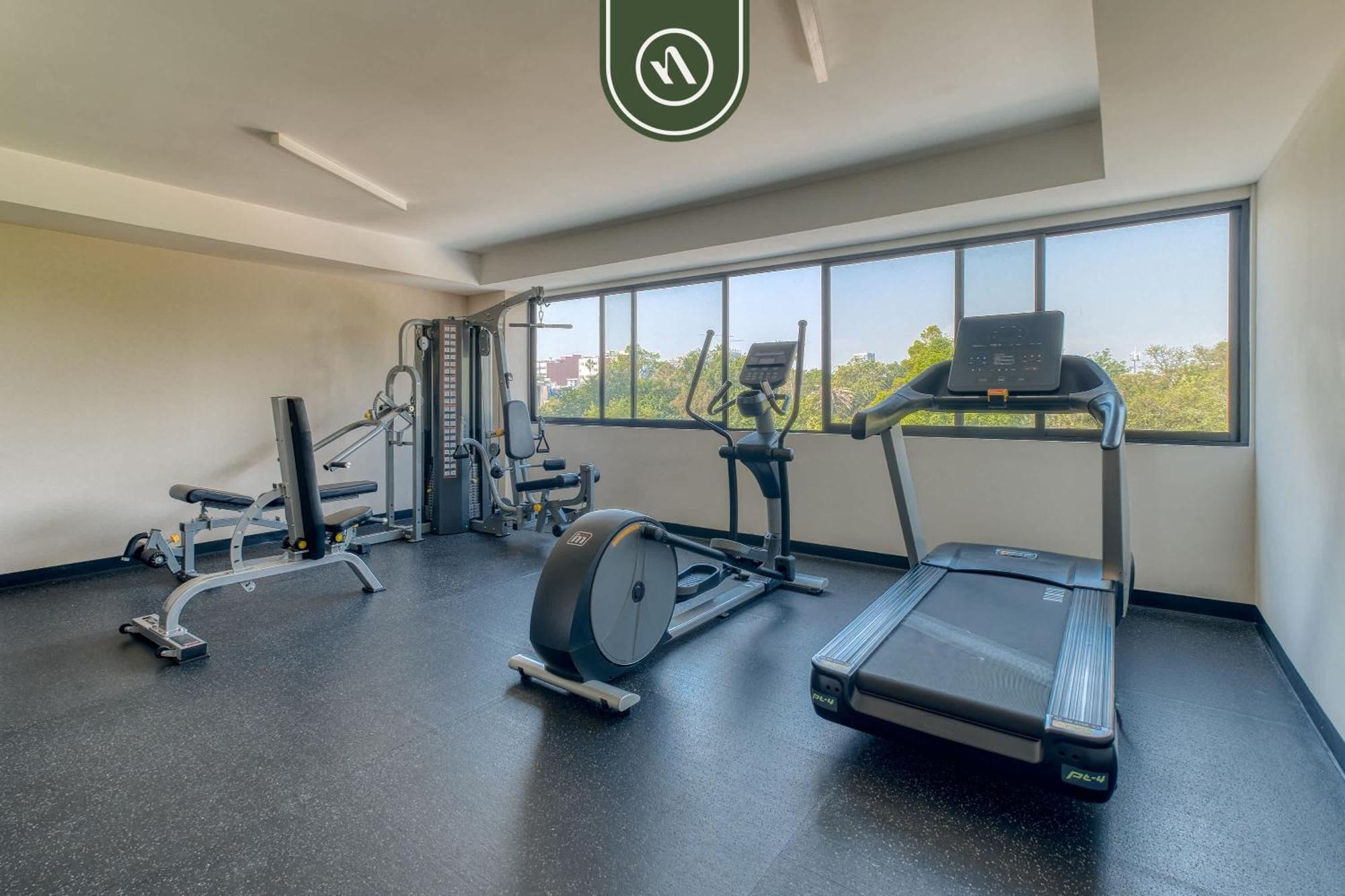 Luxury 2 Bedroom - Rooftop Pool With View Apartment *