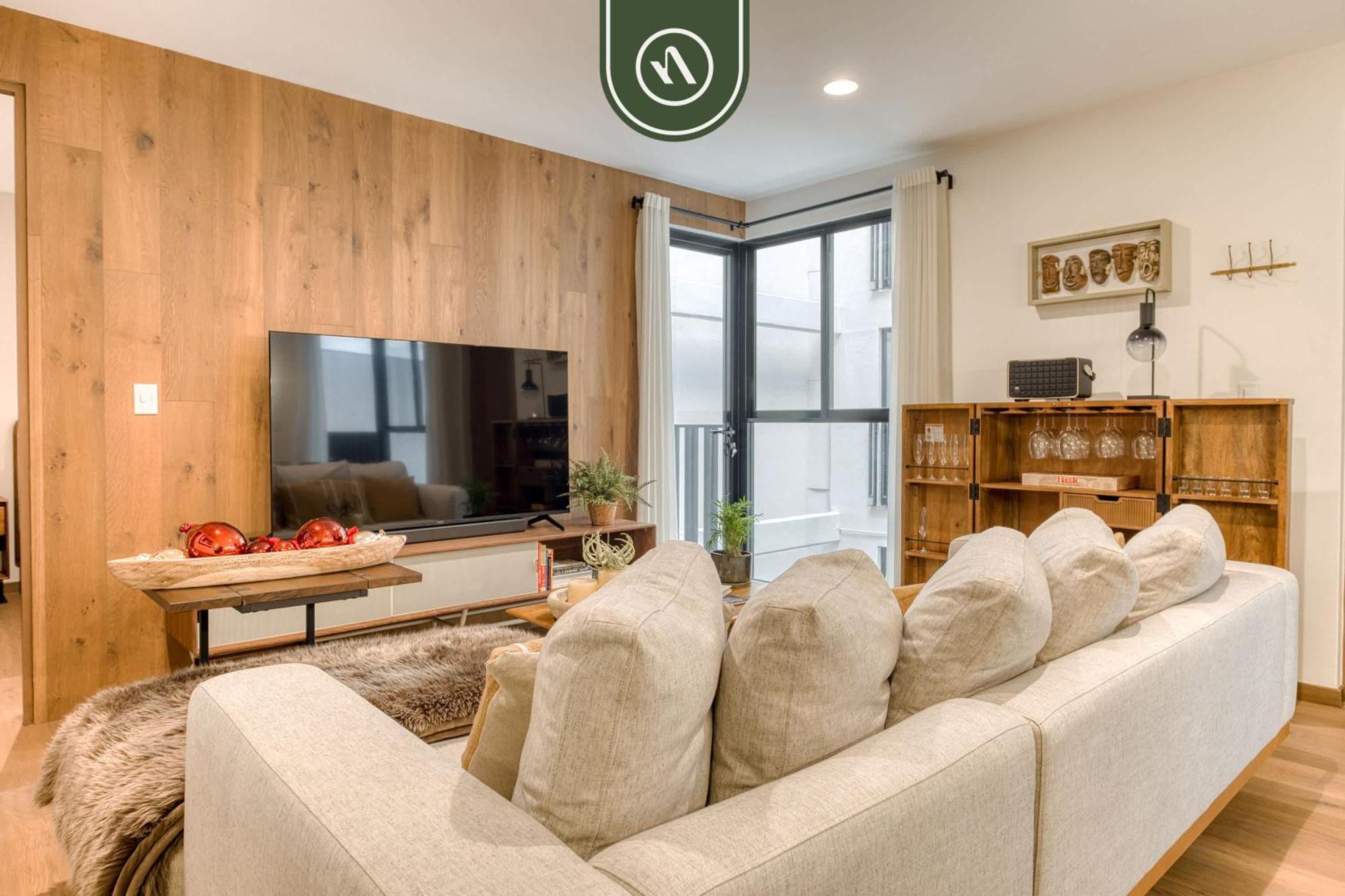 Luxury 2 Bedroom - Rooftop Pool With View *